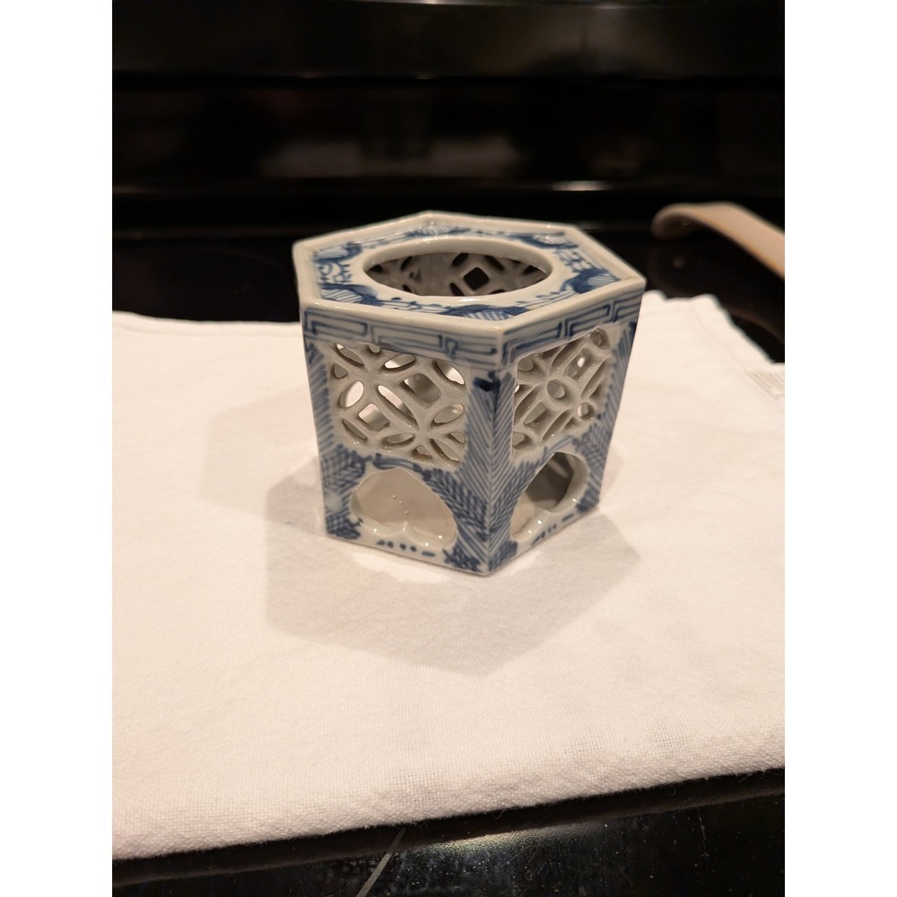 Antique Japanese Meiji Era Hexagonal Reticulated Blue & White Porcelain Haidai